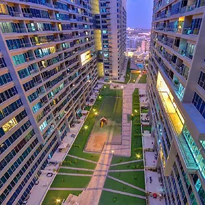 شقة Octavius Home, Large 2 Bedroom Near Global Village & Outlet Mall, دبي